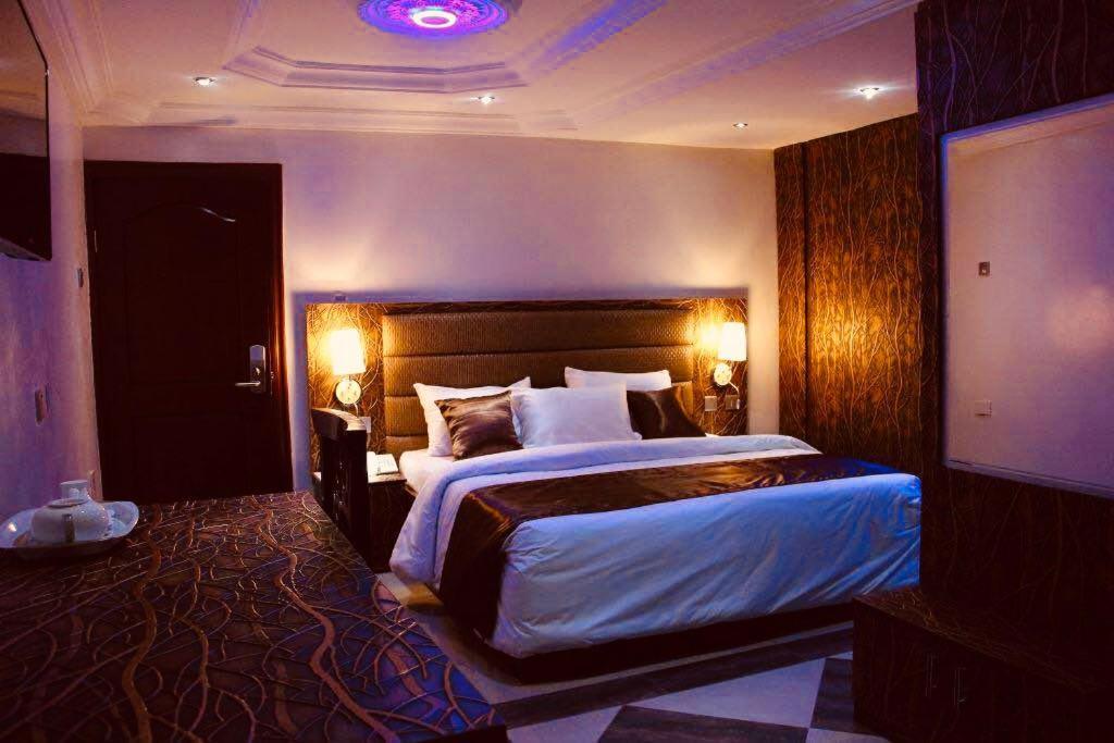 E-Suites Hotel, Abuja Exterior photo